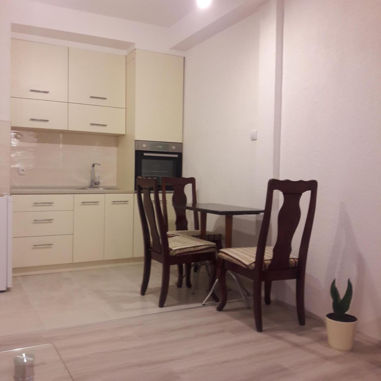 M&a Apartment *